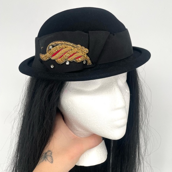 Vintage MCM Black Fur Felt Bowler Hat With Gold Appliqué & Rhinestones - Picture 3 of 14